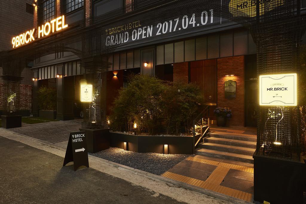 9 Brick Hotel Seoul Ngoại thất bức ảnh